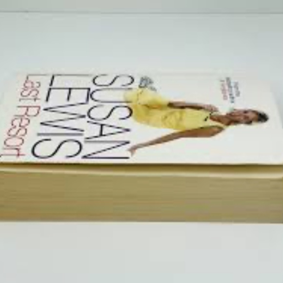 4/$30 Bundle; Novel: "Last Resort” by Susan Lewis - Picture 4 of 6